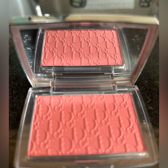 DIOR ROSY GLOW IN ROSEWOOD 012 - Picture 2 of 2
